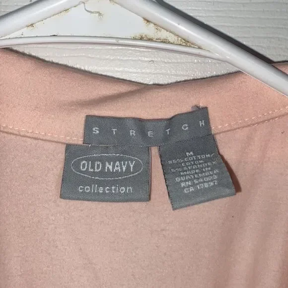 (🎣5 For $20)Old Navy collection Stretch  Medium - Picture 2 of 3
